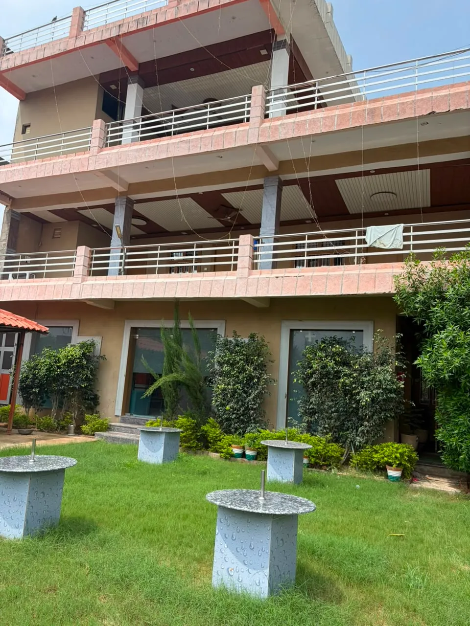 Lawn dining & party garden seating — Maa Gouri Resort Rath Hamirpur